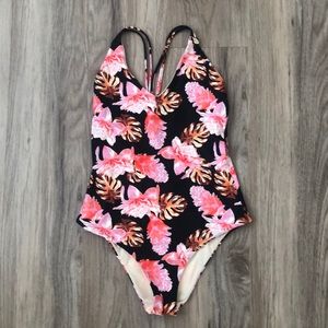 🏖NWOT VANILLA/BEACH Floral Swim Suit